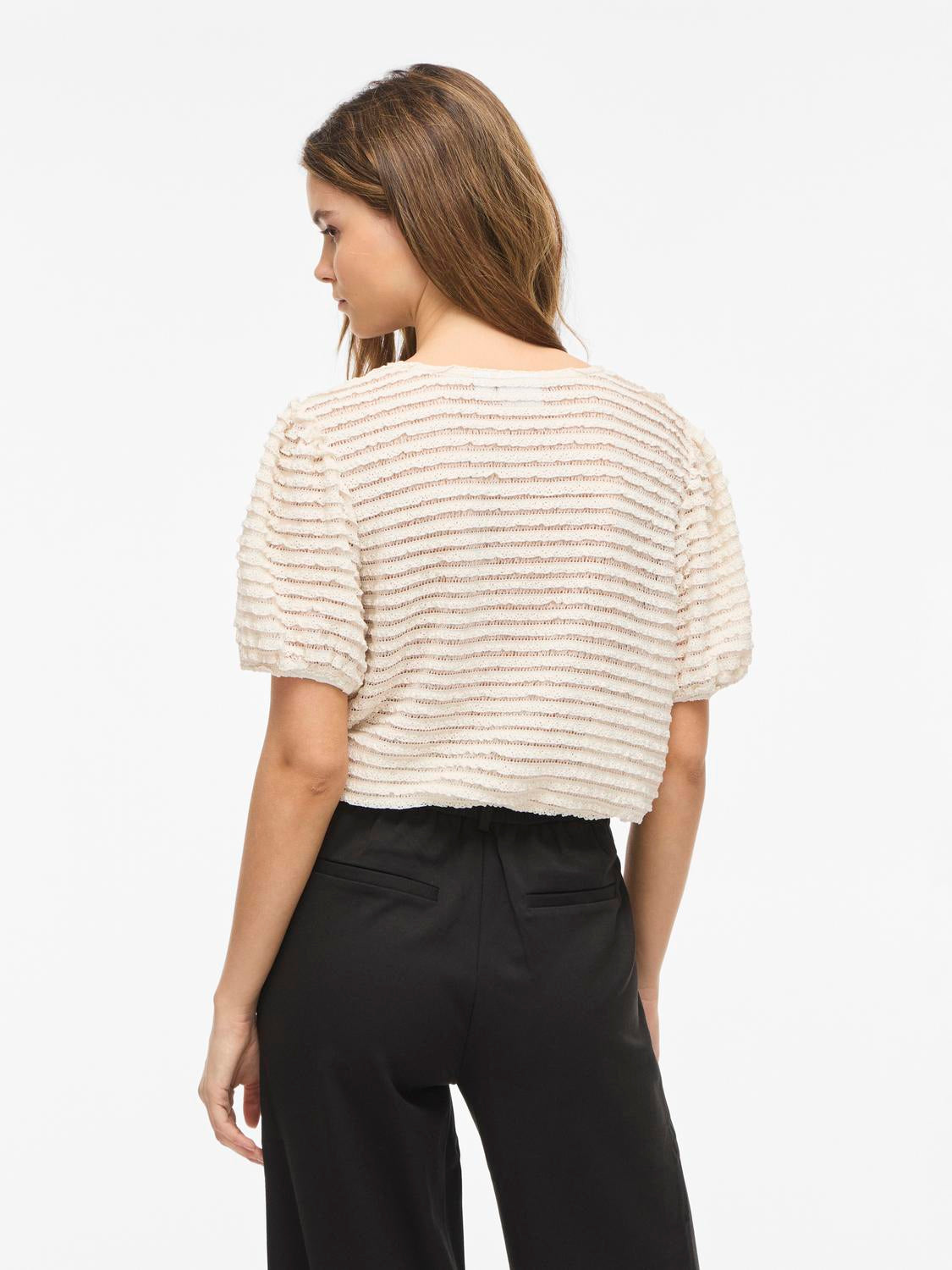 model_shot-back